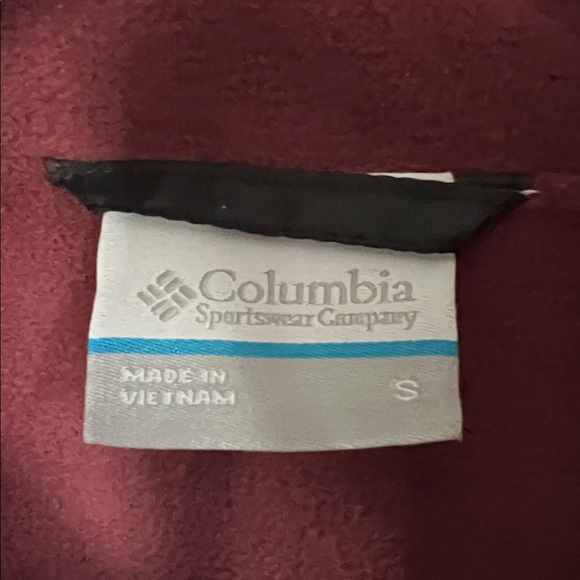 NWT Columbia Women’s Burgundy and Black Lined Jacket - Picture 3 of 8